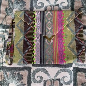 Cloth Medium Clutch